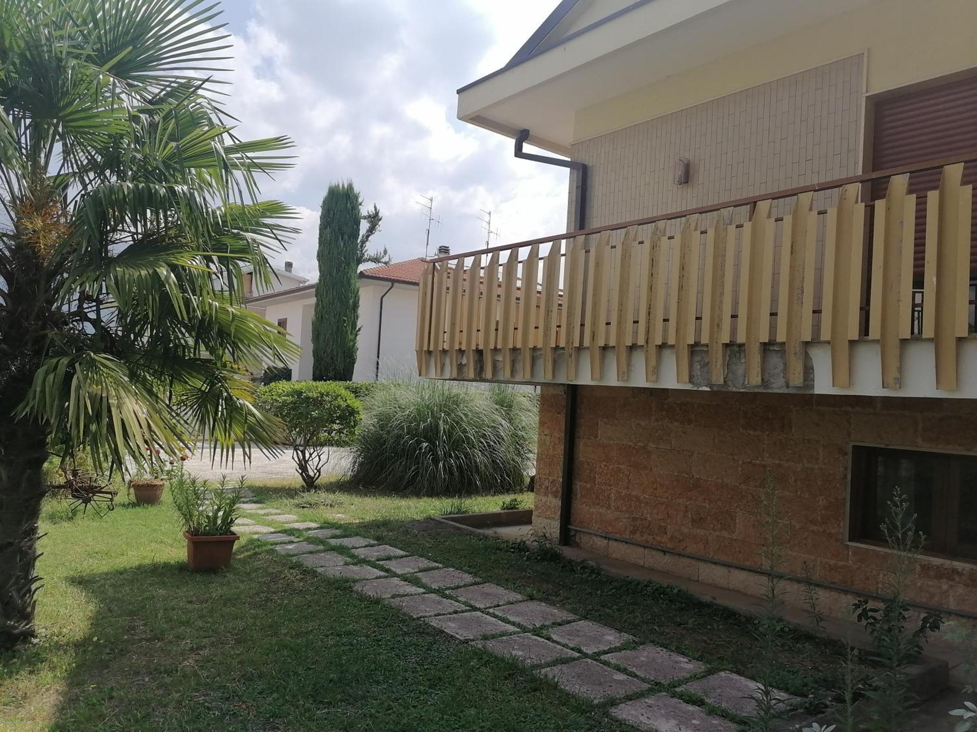 B&B Villaggio Sole Sulmona Kültér fotó