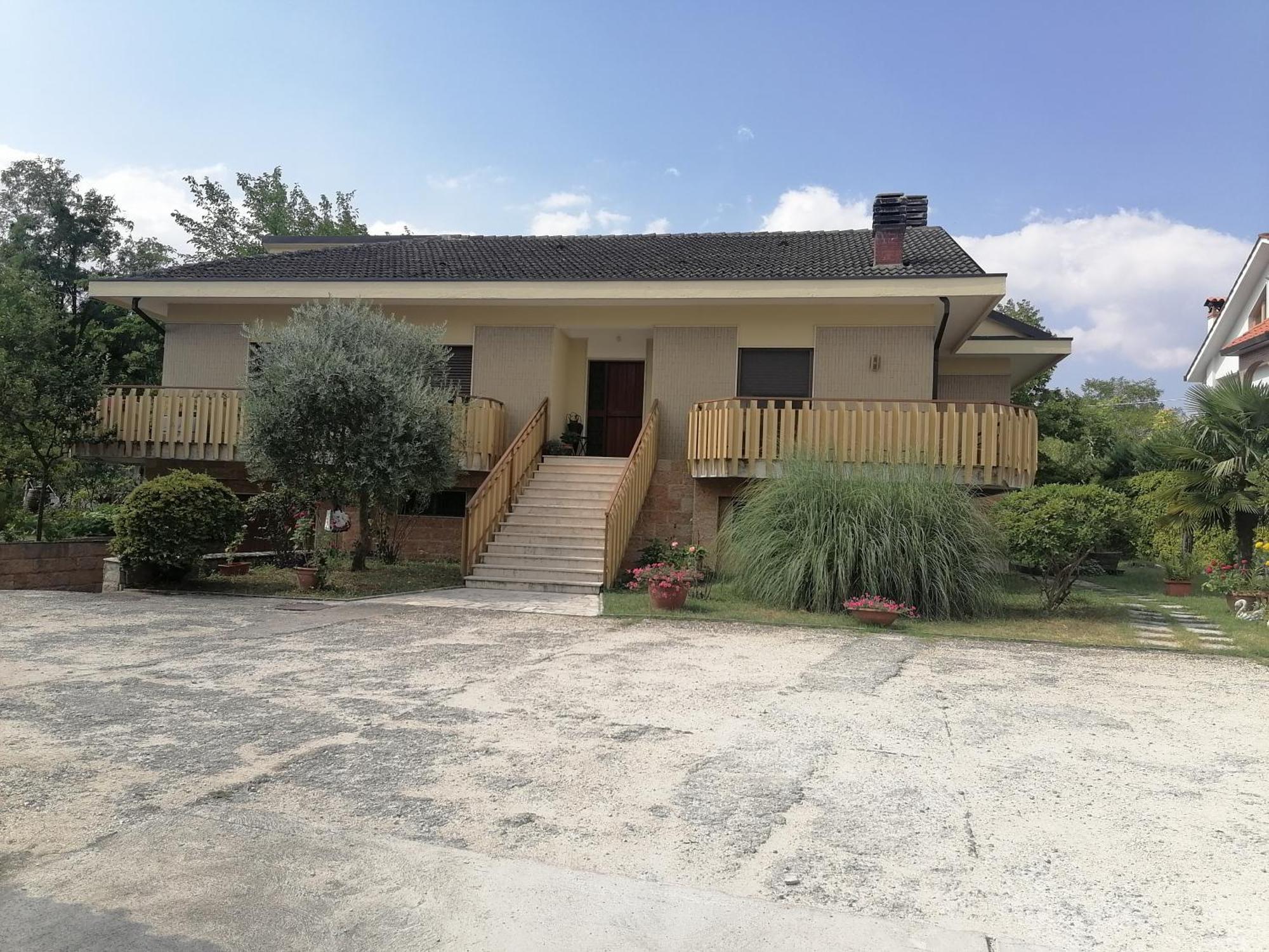 B&B Villaggio Sole Sulmona Kültér fotó